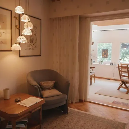 Familiennest Mit Kuschelgarten *