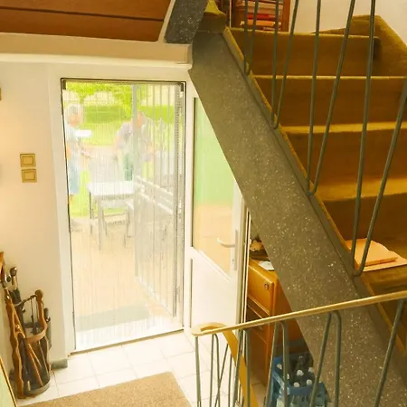 Familiennest Mit Kuschelgarten