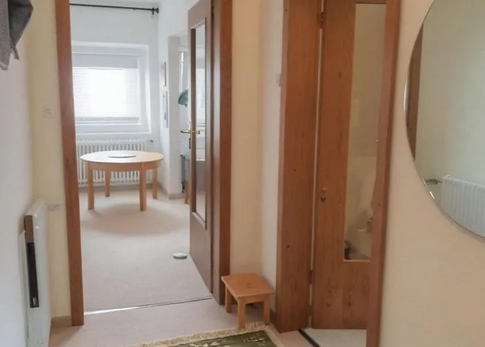 Appartement Grosszuegiges Einfamilienhaus Mit Viel Garten *