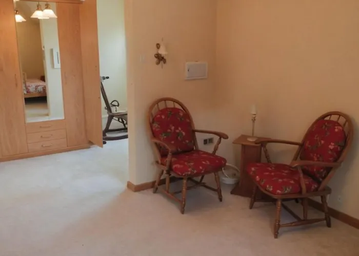 Appartement Grosszuegiges Einfamilienhaus Mit Viel Garten *