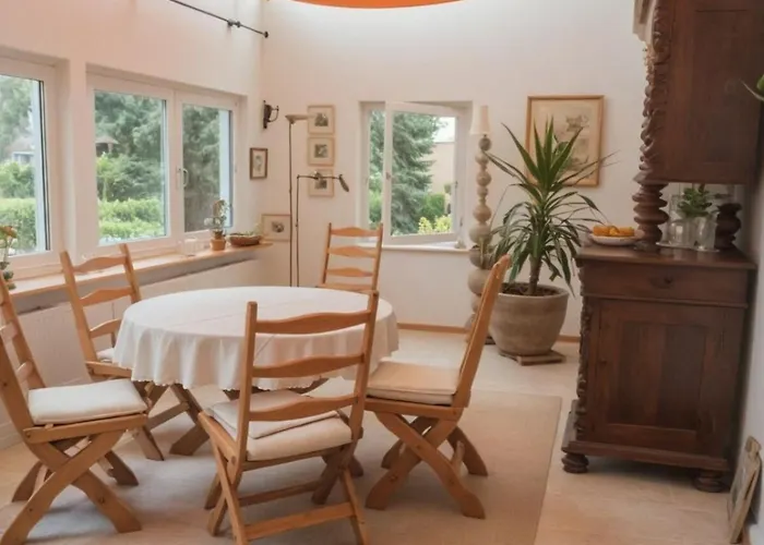 Grosszuegiges Einfamilienhaus Mit Viel Garten