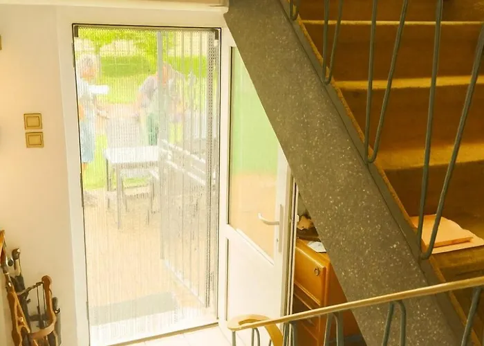 Grosszuegiges Einfamilienhaus Mit Viel Garten