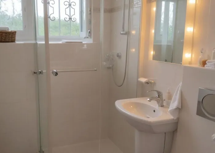 Appartement Grosszuegiges Einfamilienhaus Mit Viel Garten *